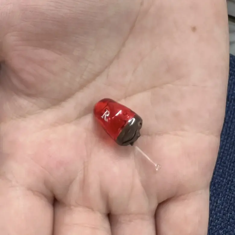 耳あな型補聴器 スターキー シグネチャーIIC【Starkey Signeture IIC】