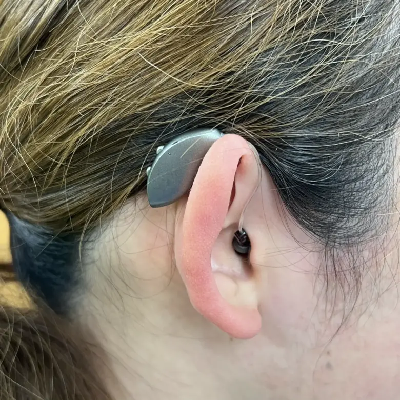 耳かけ型補聴器 スターキー エッジAI RIC RT【StarkeyEdgeAI RIC RT】装着