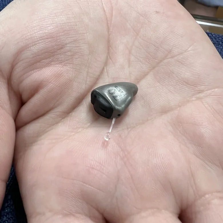 耳あな型補聴器 フォナック バートI チタン 【Phonak Virto I-titan】